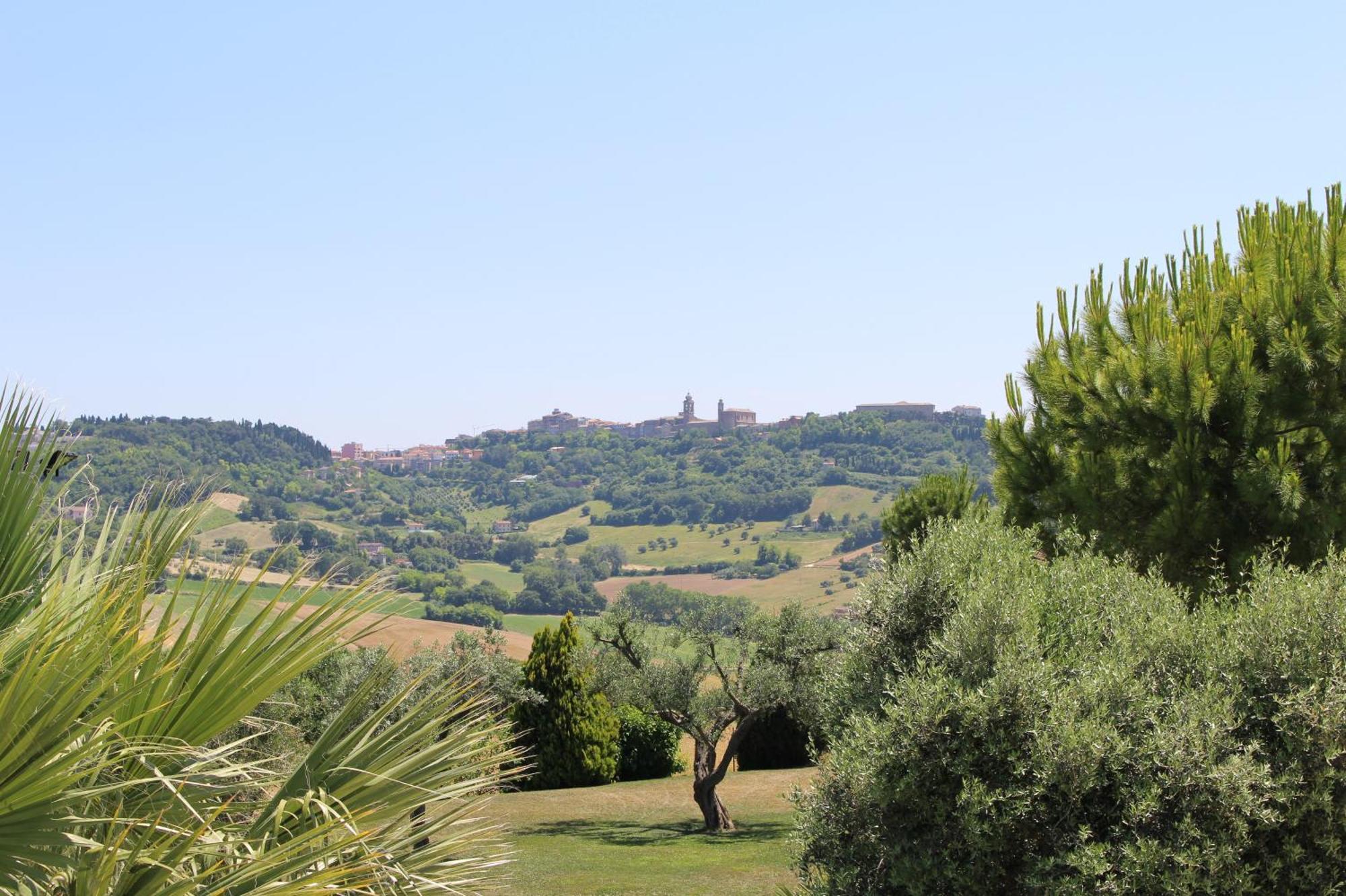 Villa Belvedere Degli Ulivi 오시모 외부 사진