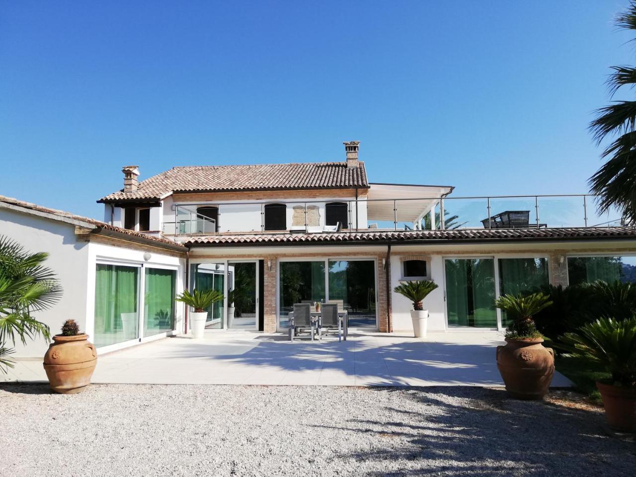 Villa Belvedere Degli Ulivi 오시모 외부 사진